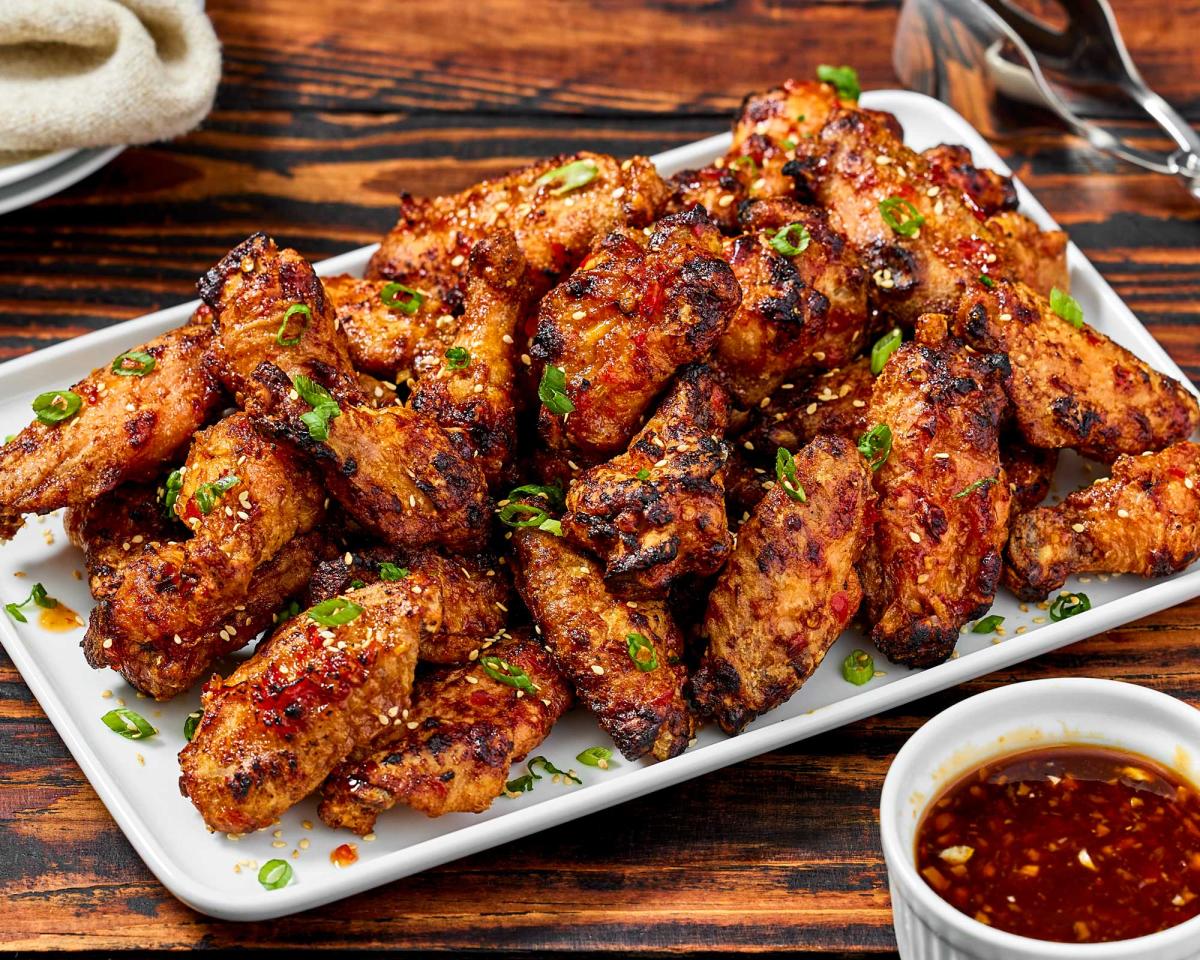 Oven Sweet Chili Party Chicken Wings