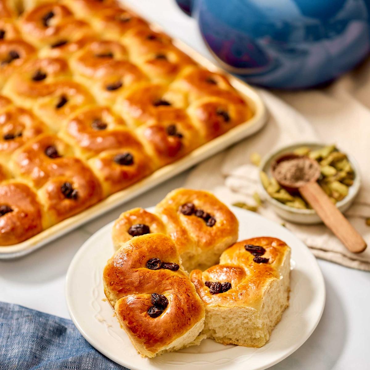 Polly's St. Lucia Buns