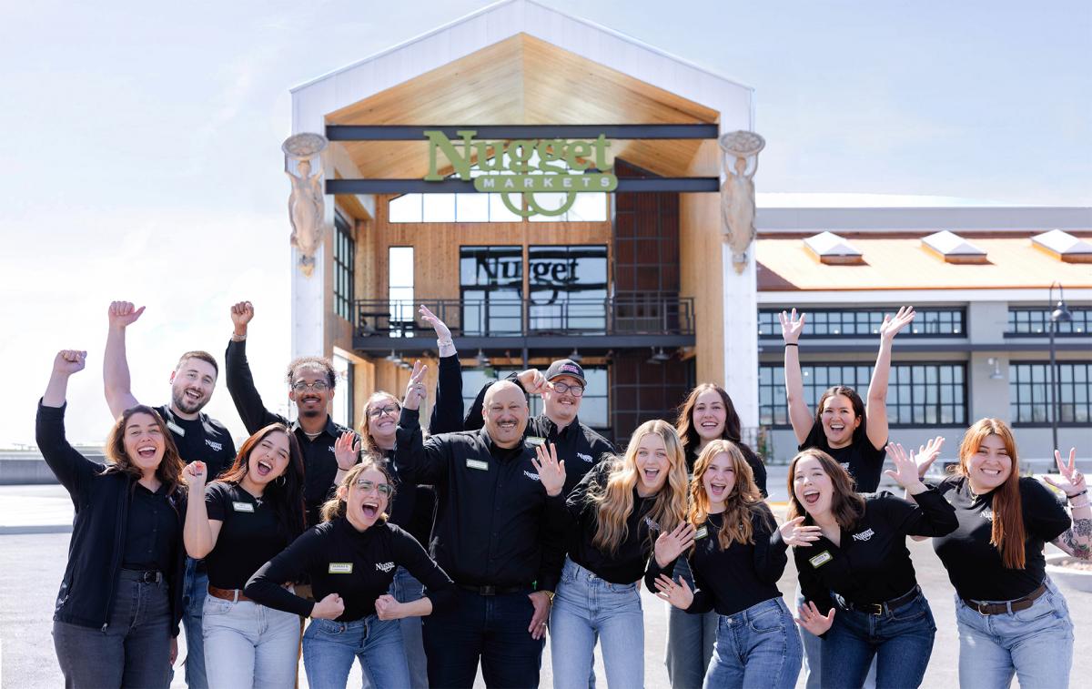 Rocklin Nugget Market leadership team of associates excited outside of new store